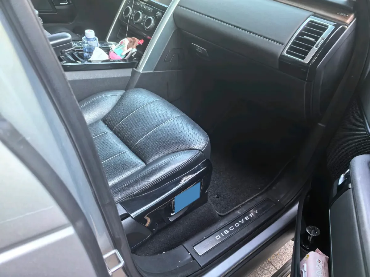 2018 Land Rover Discovery 3.0T 340HP V6 8AT,autocango,china used car exporter,china ev exporter,chinese used car exporter,chinese used ev exporter