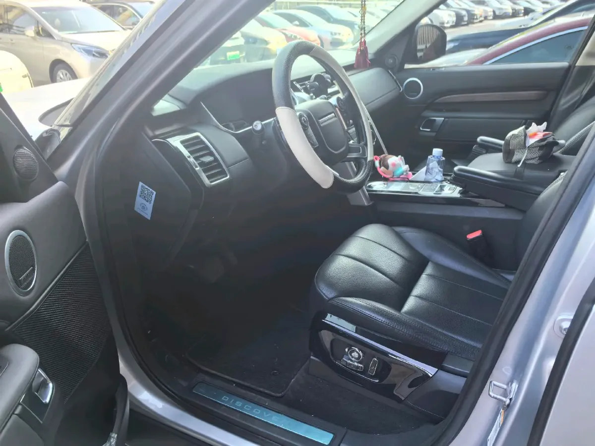 2018 Land Rover Discovery 3.0T 340HP V6 8AT,autocango,china used car exporter,china ev exporter,chinese used car exporter,chinese used ev exporter