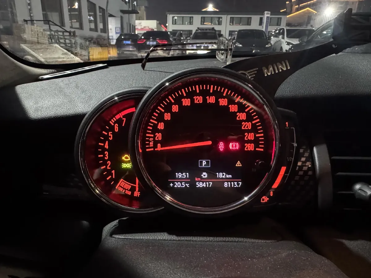 2019 MINI MINI 2.0T 192HP L4 7DCT,autocango,china used car exporter,china ev exporter,chinese used car exporter,chinese used ev exporter