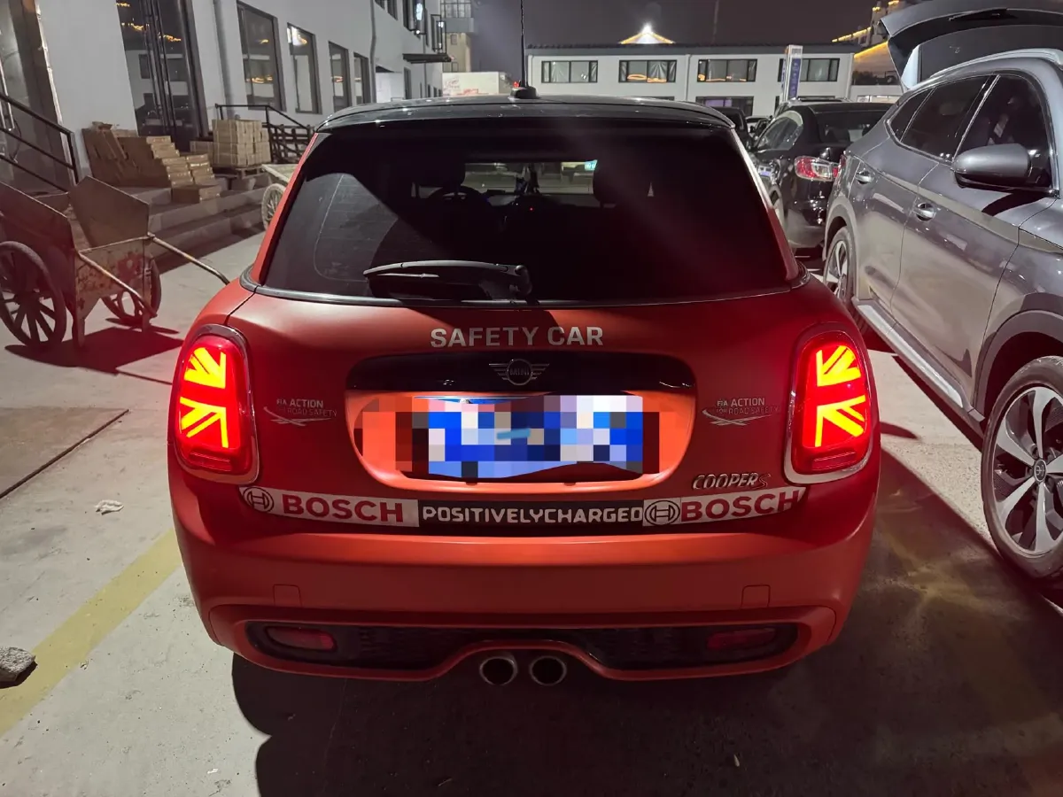 2019 MINI MINI 2.0T 192HP L4 7DCT,autocango,china used car exporter,china ev exporter,chinese used car exporter,chinese used ev exporter