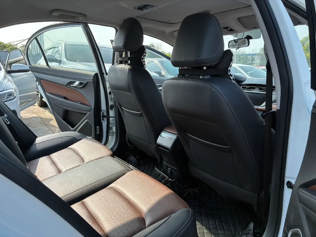 2020 Geely Emgrand 1.5L 109HP L4 CVT,autocango,china used car exporter,china ev exporter,chinese used car exporter,chinese used ev exporter