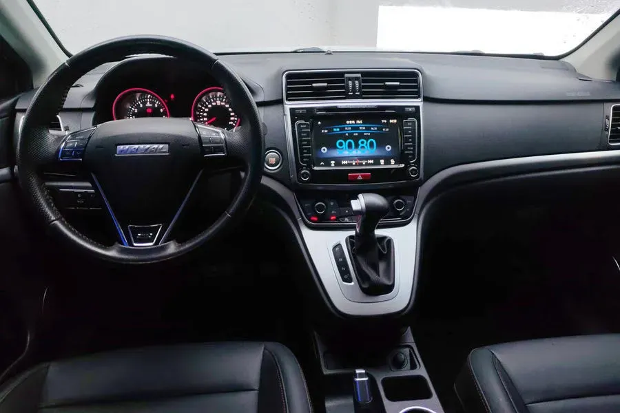 2018 Haval M6 1.5T 150HP L4 7DCT,autocango,china used car exporter,china ev exporter,chinese used car exporter,chinese used ev exporter