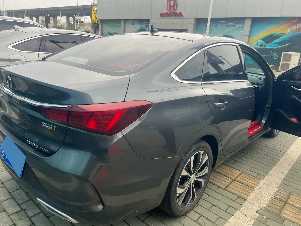 2021 ChangAn Eado 1.4T 160HP L4 7DCT,autocango,china used car exporter,china ev exporter,chinese used car exporter,chinese used ev exporter