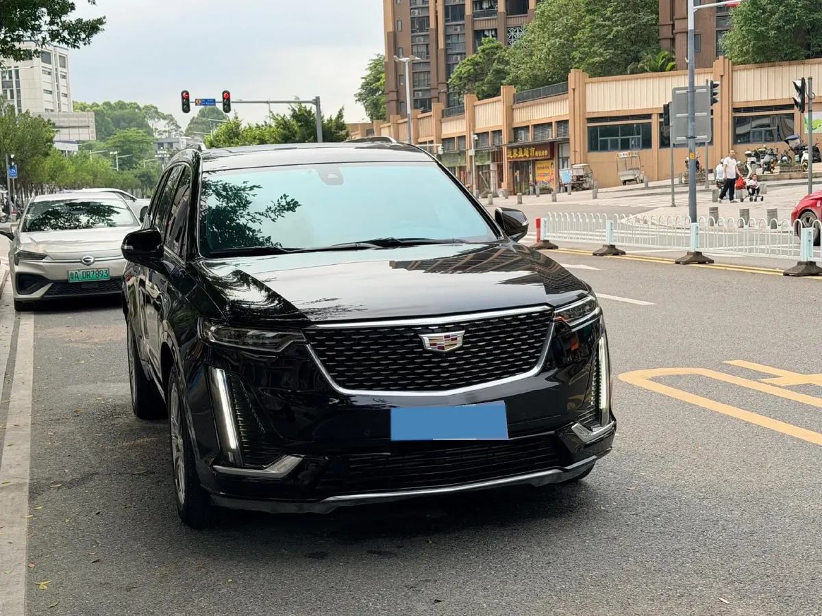 2022 Cadillac XT6 2.0T 237HP L4 9AT,autocango,china used car exporter,china ev exporter,chinese used car exporter,chinese used ev exporter