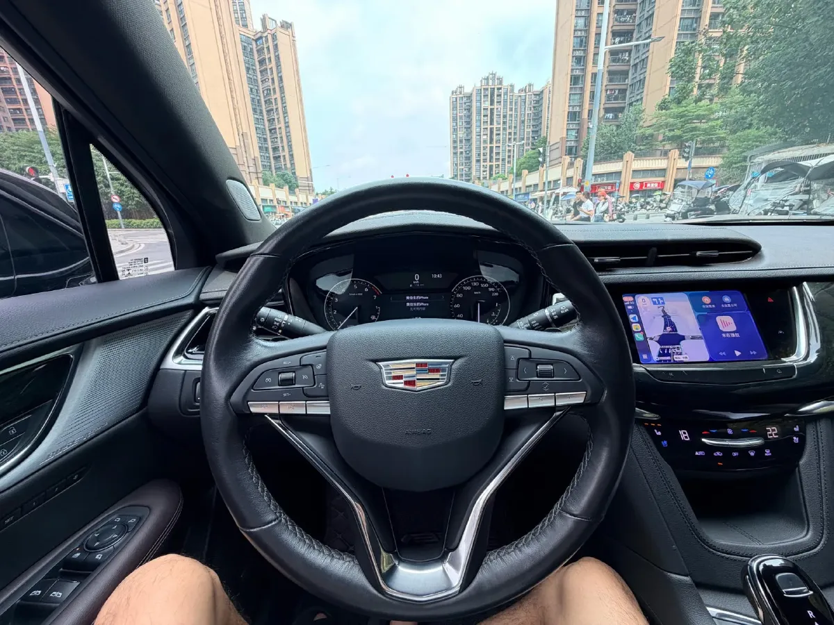 2022 Cadillac XT6 2.0T 237HP L4 9AT,autocango,china used car exporter,china ev exporter,chinese used car exporter,chinese used ev exporter