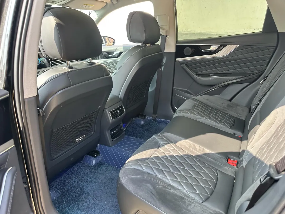 2019 HongQi HS5 2.0T 224HP L4 6AT,autocango,china used car exporter,china ev exporter,chinese used car exporter,chinese used ev exporter