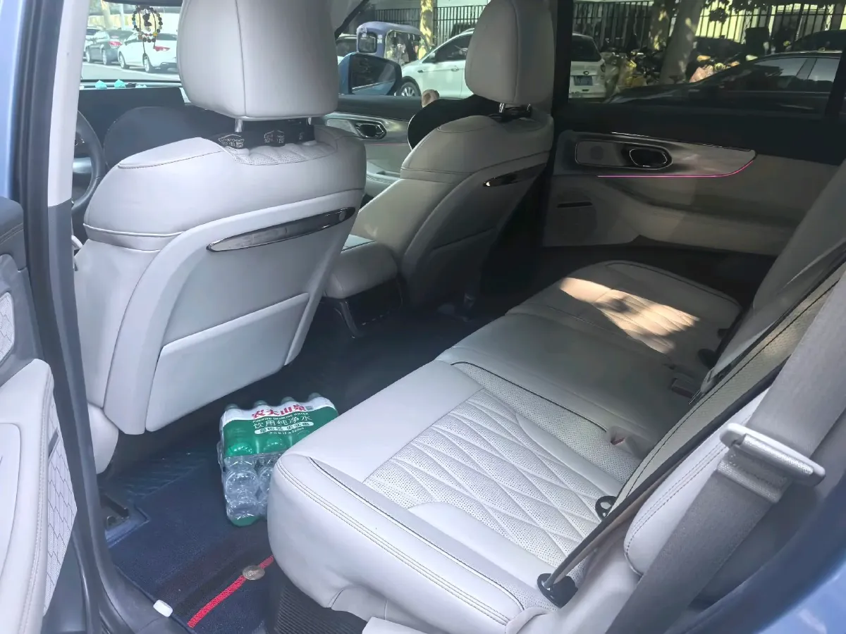 2022 GAC Trumpchi GS8 2.0T 190HP L4 E-CVT Hybrid,autocango,china used car exporter,china ev exporter,chinese used car exporter,chinese used ev exporter