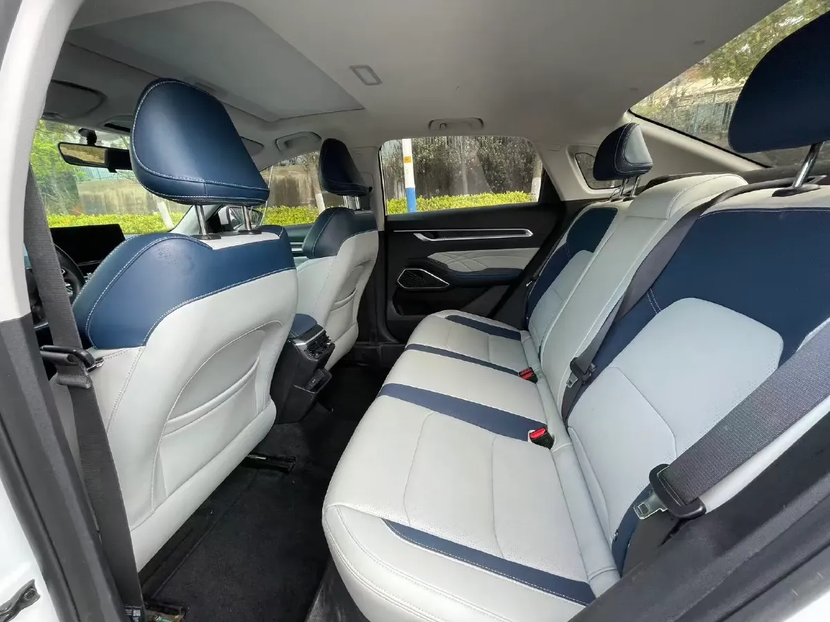 2023 Geely Emgrand 1.5L 127HP L4 CVT,autocango,china used car exporter,china ev exporter,chinese used car exporter,chinese used ev exporter