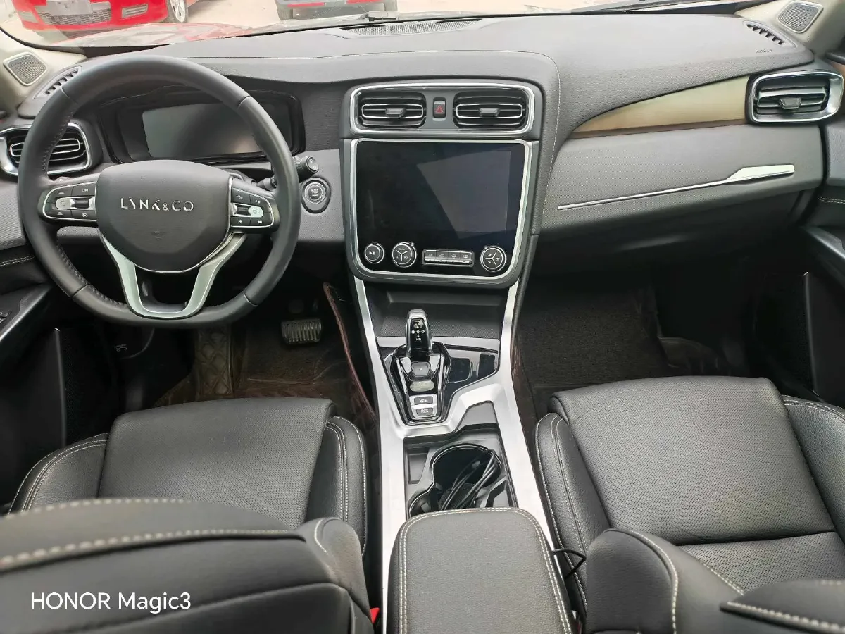 2019 Renault Kadjar 2.0L 154HP L4 CVT,autocango,china used car exporter,china ev exporter,chinese used car exporter,chinese used ev exporter