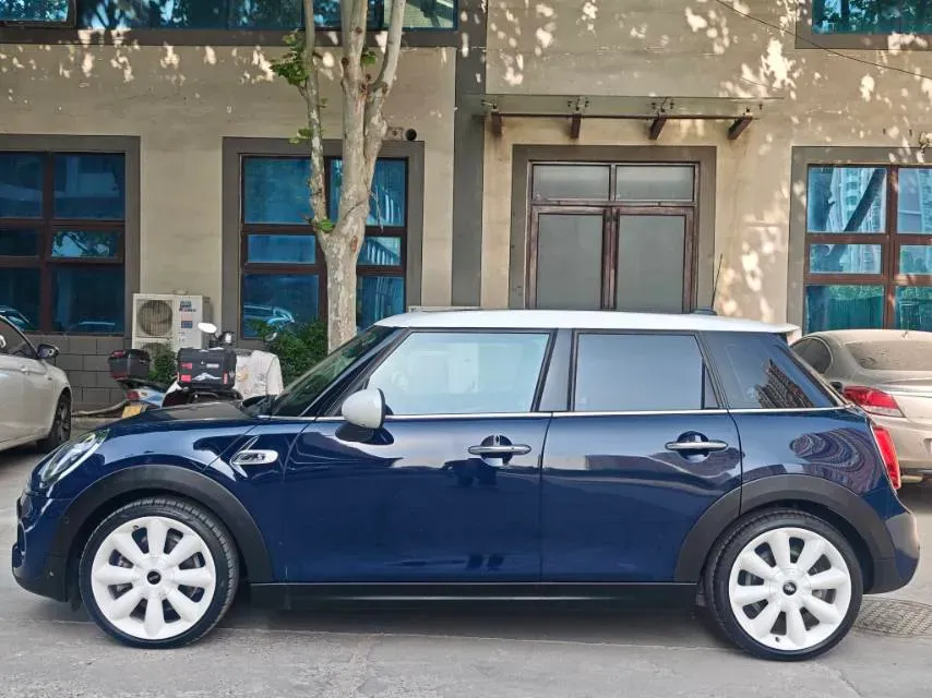 2018 Mercedes-Benz CLA Class 2.0T 184HP L4 7DCT,autocango,china used car exporter,china ev exporter,chinese used car exporter,chinese used ev exporter