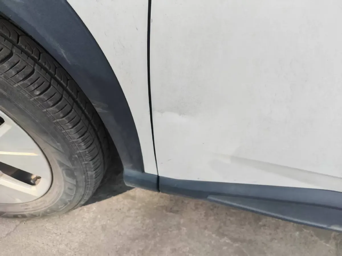 2020 BaoJun 530 1.5T 147HP L4 6MT,autocango,china used car exporter,china ev exporter,chinese used car exporter,chinese used ev exporter