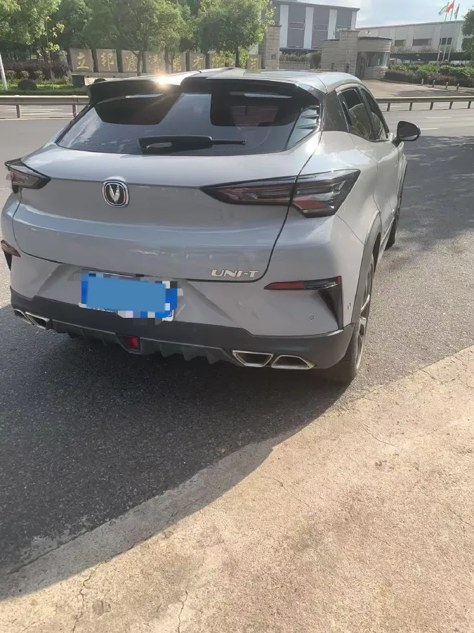 2020 ChangAn UNI-T 1.5T 180HP L4 7DCT,autocango,china used car exporter,china ev exporter,chinese used car exporter,chinese used ev exporter