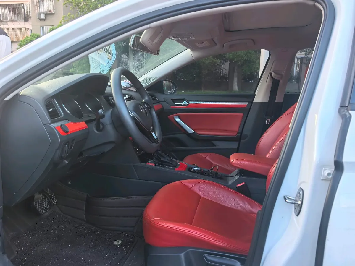 2018 Volkswagen Lamando 1.4T 131HP L4 7DCT,autocango,china used car exporter,china ev exporter,chinese used car exporter,chinese used ev exporter