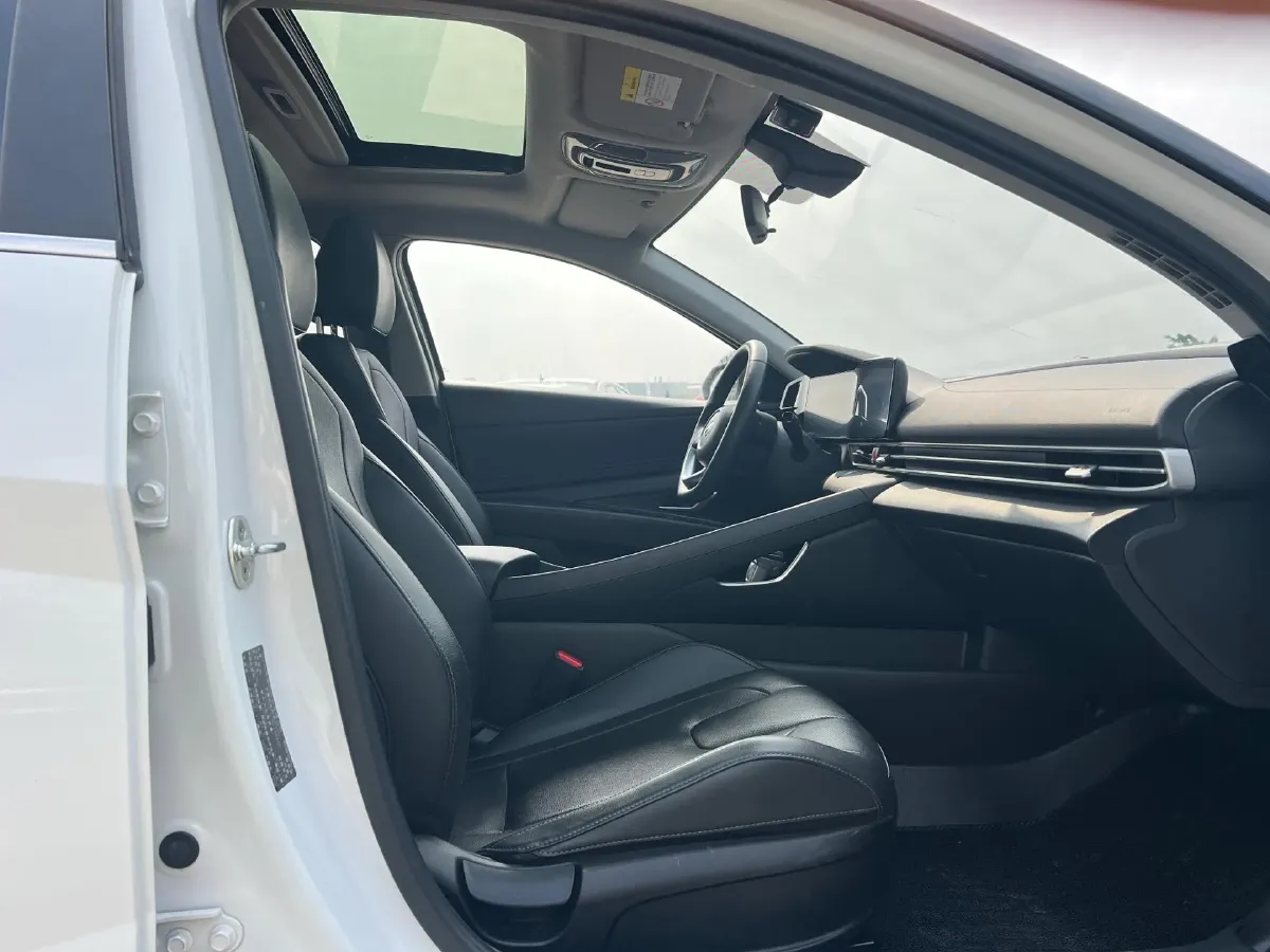 2022 Hyundai Elantra 1.5L 115HP L4 CVT,autocango,china used car exporter,china ev exporter,chinese used car exporter,chinese used ev exporter