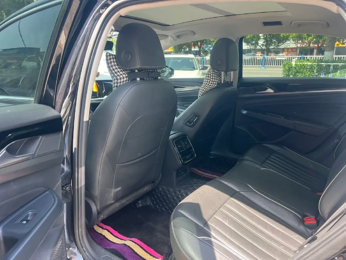 2023 Volkswagen Passat 2.0T 186HP L4 7DCT,autocango,china used car exporter,china ev exporter,chinese used car exporter,chinese used ev exporter