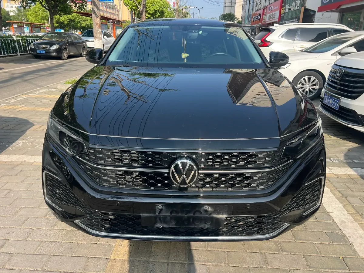 2023 Volkswagen Passat 2.0T 186HP L4 7DCT,autocango,china used car exporter,china ev exporter,chinese used car exporter,chinese used ev exporter