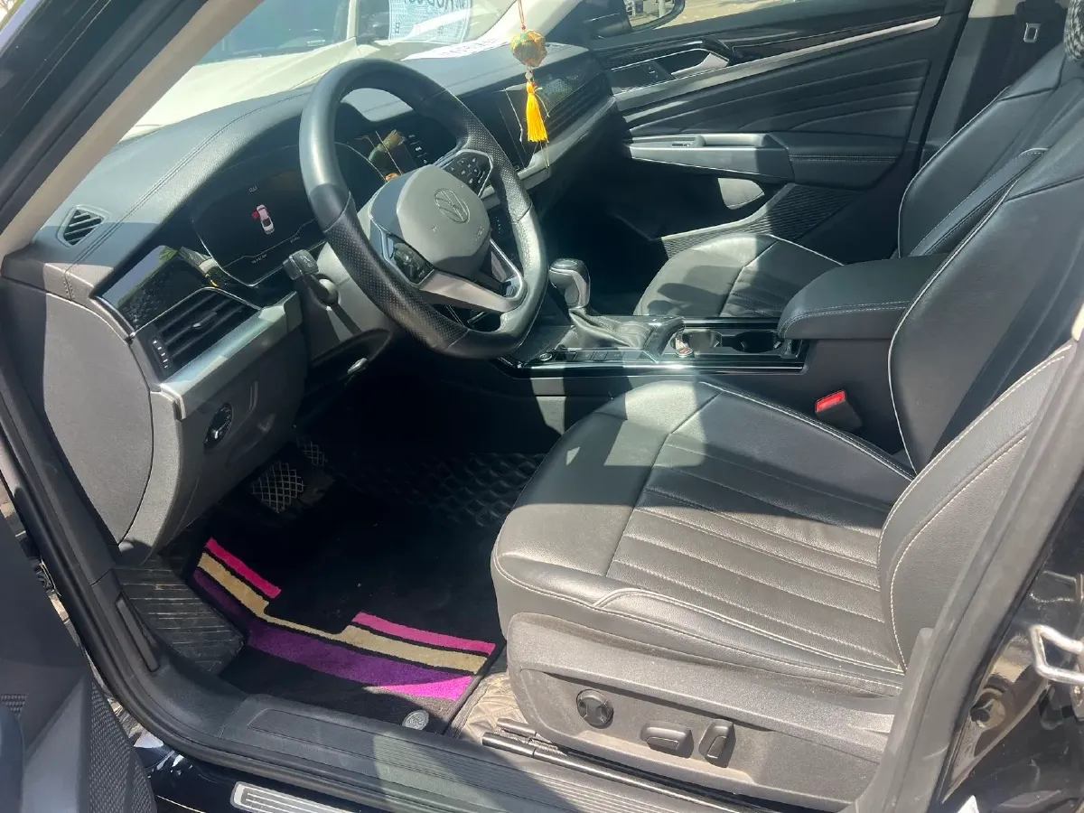 2023 Volkswagen Passat 2.0T 186HP L4 7DCT,autocango,china used car exporter,china ev exporter,chinese used car exporter,chinese used ev exporter