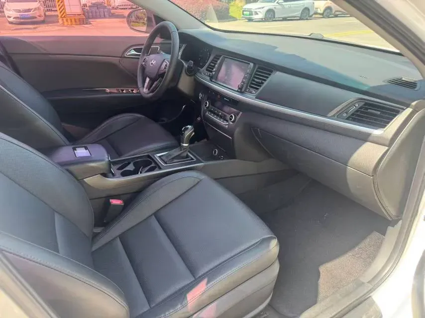 2017 Hyundai Mistra 1.8L 143HP L4 6AT,autocango,china used car exporter,china ev exporter,chinese used car exporter,chinese used ev exporter