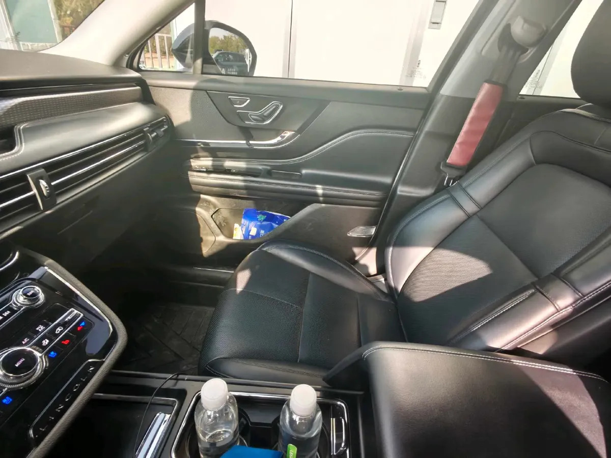 2022 Lincoln Corsair 2.0T 245HP L4 8AT,autocango,china used car exporter,china ev exporter,chinese used car exporter,chinese used ev exporter