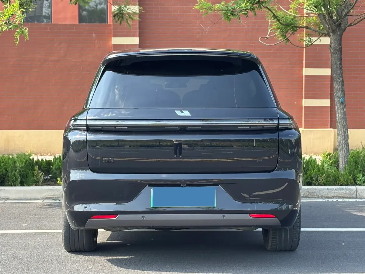 2024 Volvo S60 2.0T 197HP L4 7DCT,autocango,china used car exporter,china ev exporter,chinese used car exporter,chinese used ev exporter