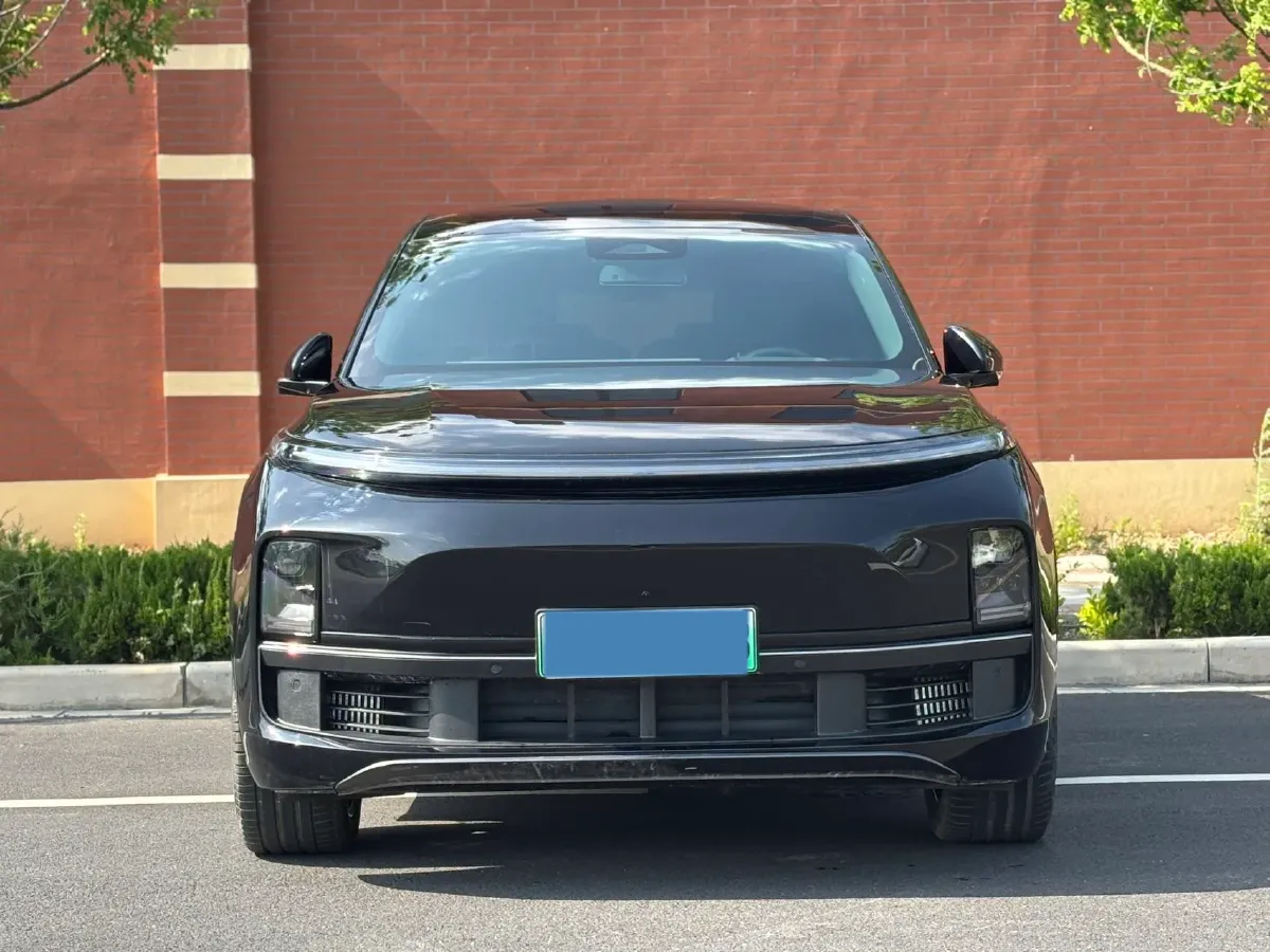 2024 Volvo S60 2.0T 197HP L4 7DCT,autocango,china used car exporter,china ev exporter,chinese used car exporter,chinese used ev exporter