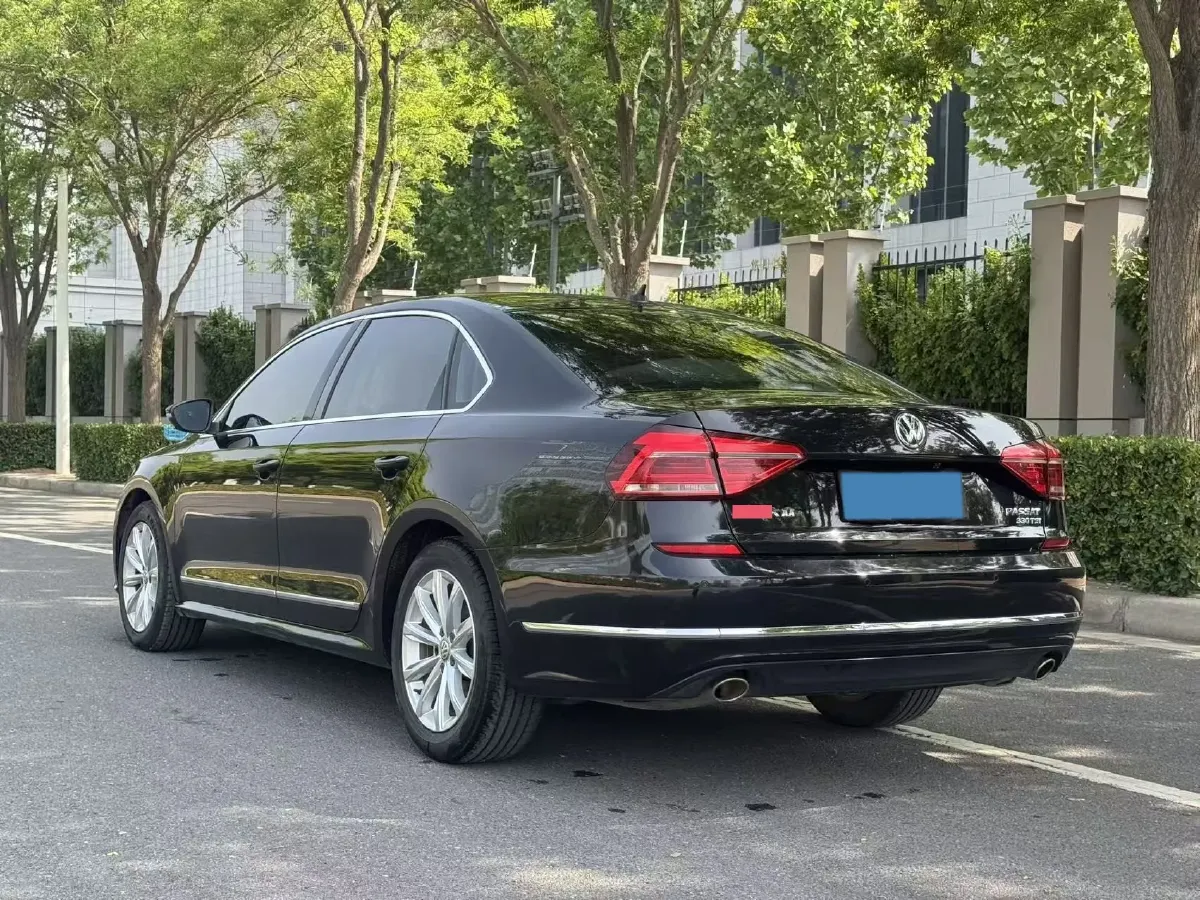 2017 Volkswagen Passat 1.8T 180HP L4 7DCT,autocango,china used car exporter,china ev exporter,chinese used car exporter,chinese used ev exporter