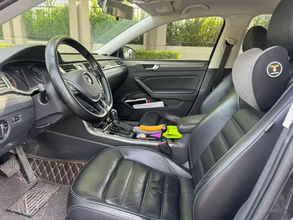 2017 Volkswagen Passat 1.8T 180HP L4 7DCT,autocango,china used car exporter,china ev exporter,chinese used car exporter,chinese used ev exporter