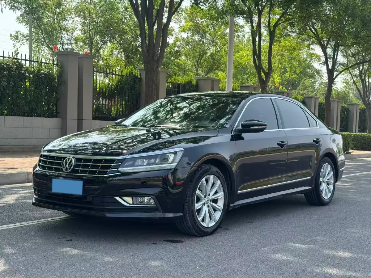 2017 Volkswagen Passat 1.8T 180HP L4 7DCT,autocango,china used car exporter,china ev exporter,chinese used car exporter,chinese used ev exporter