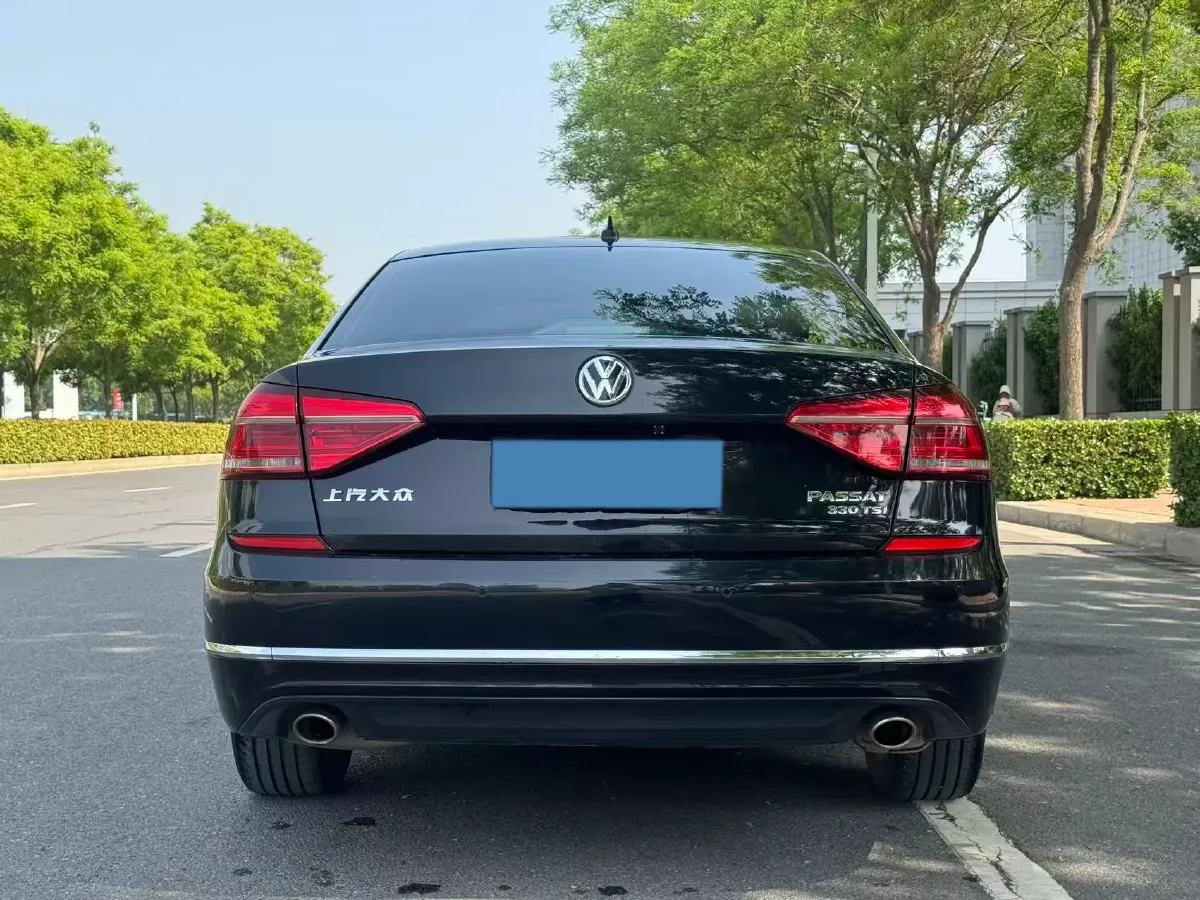 2017 Volkswagen Passat 1.8T 180HP L4 7DCT,autocango,china used car exporter,china ev exporter,chinese used car exporter,chinese used ev exporter