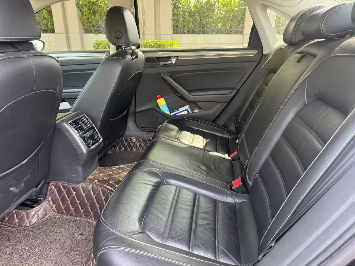 2017 Volkswagen Passat 1.8T 180HP L4 7DCT,autocango,china used car exporter,china ev exporter,chinese used car exporter,chinese used ev exporter