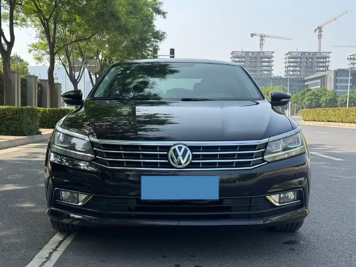 2017 Volkswagen Passat 1.8T 180HP L4 7DCT,autocango,china used car exporter,china ev exporter,chinese used car exporter,chinese used ev exporter