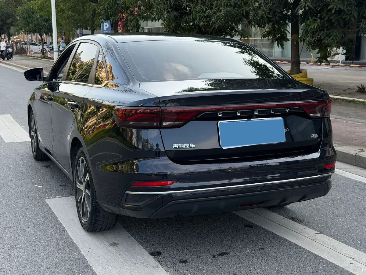 2022 Geely Emgrand 1.5L 114HP L4 CVT,autocango,china used car exporter,china ev exporter,chinese used car exporter,chinese used ev exporter