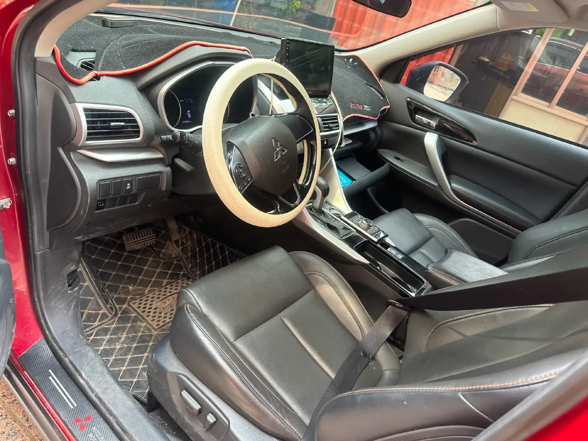 2021 Mitsubishi Eclipse Cross 1.5T 170HP L4 CVT,autocango,china used car exporter,china ev exporter,chinese used car exporter,chinese used ev exporter