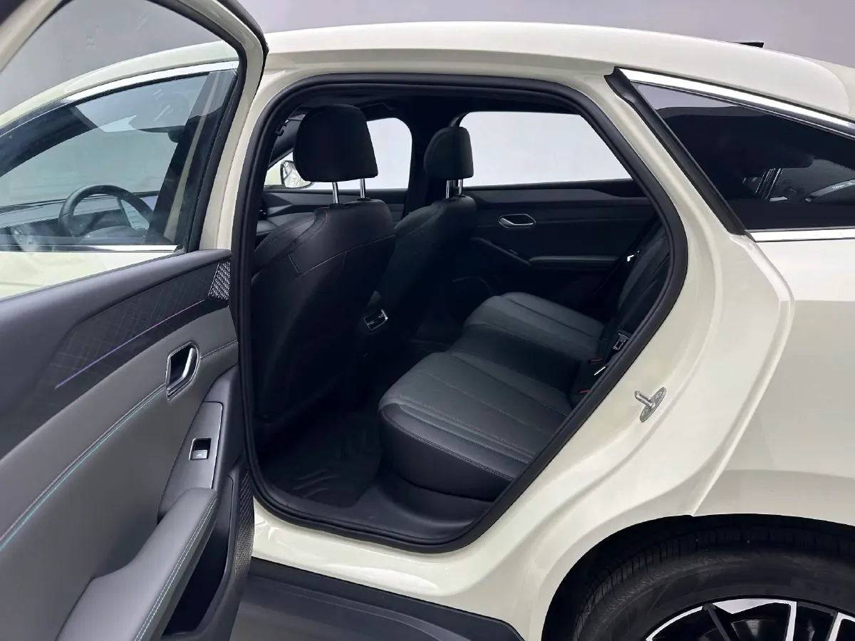 2025 BYD QinL BEV,autocango,china used car exporter,china ev exporter,chinese used car exporter,chinese used ev exporter