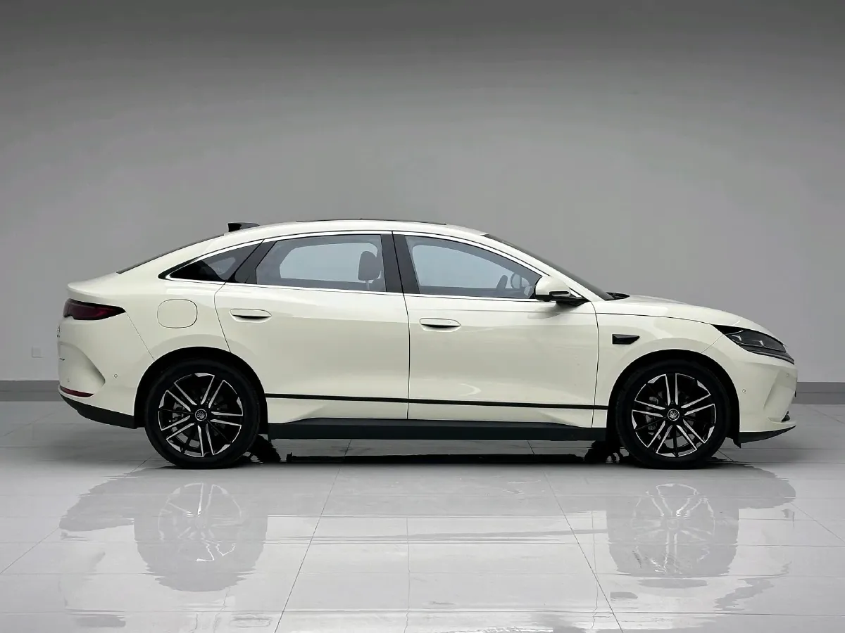 2025 BYD QinL BEV,autocango,china used car exporter,china ev exporter,chinese used car exporter,chinese used ev exporter