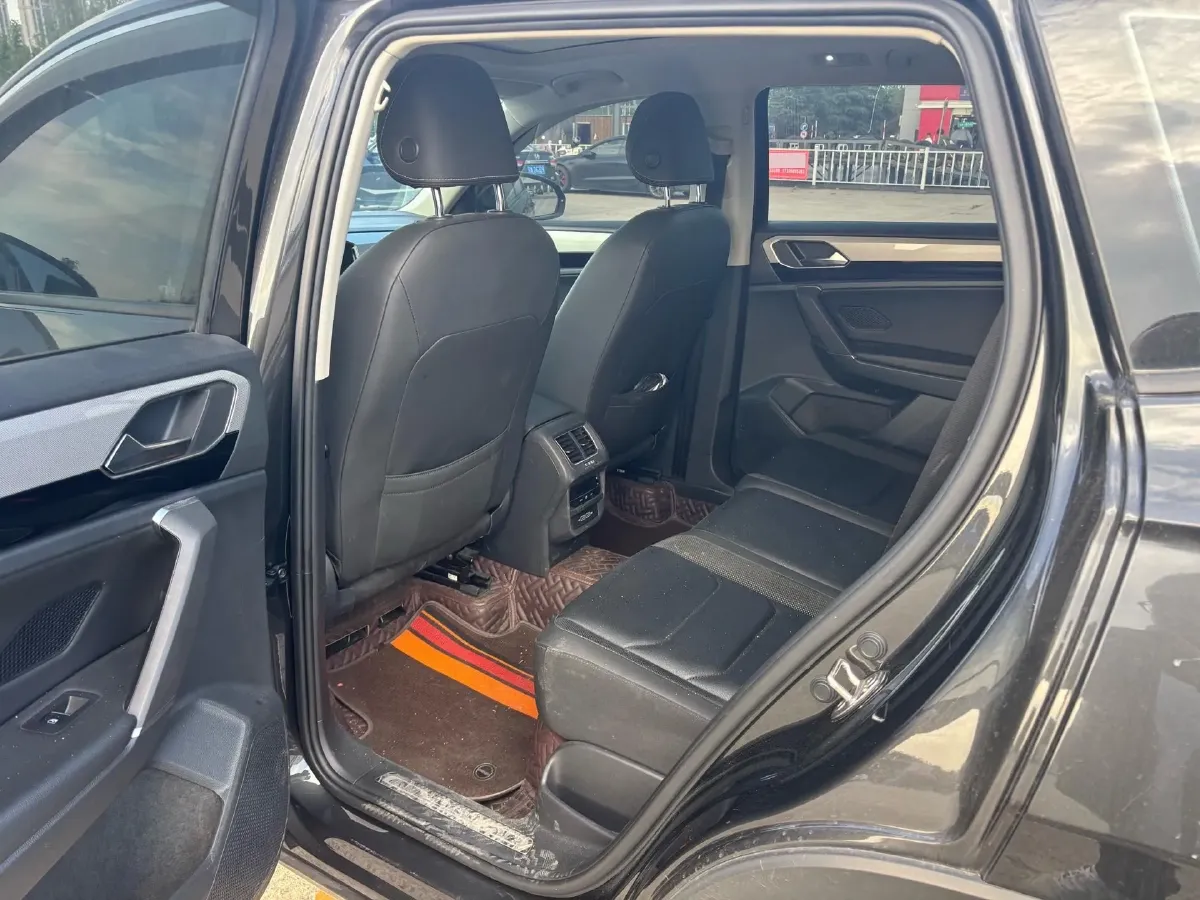 2021 Volkswagen Tayron 2.0T 186HP L4 7DCT,autocango,china used car exporter,china ev exporter,chinese used car exporter,chinese used ev exporter