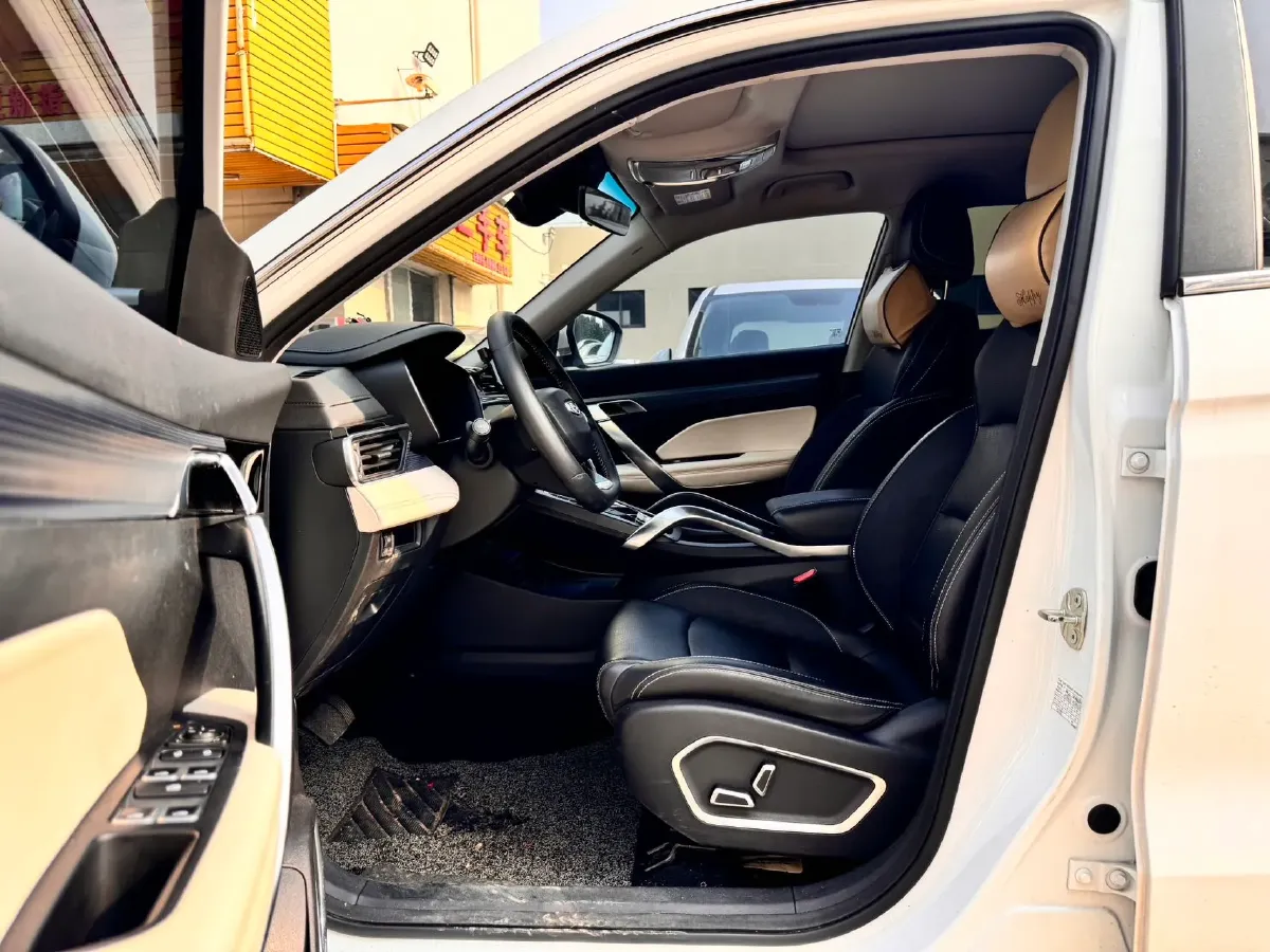 2022 Geely Azkarra 1.8T 184HP L4 7DCT,autocango,china used car exporter,china ev exporter,chinese used car exporter,chinese used ev exporter