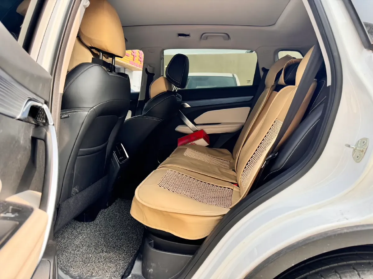 2022 Geely Azkarra 1.8T 184HP L4 7DCT,autocango,china used car exporter,china ev exporter,chinese used car exporter,chinese used ev exporter