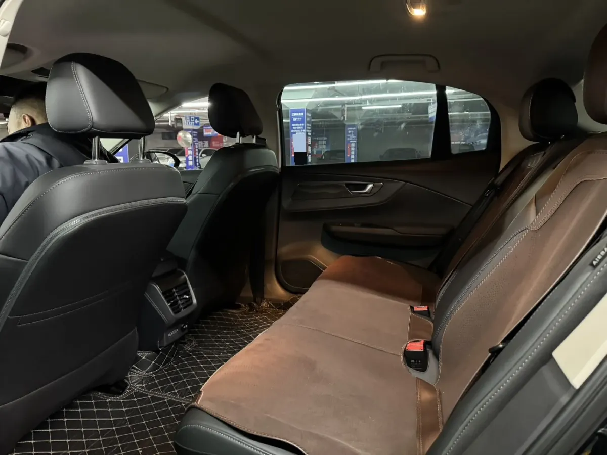 2023 HongQi E-QM5 BEV 54KWH,autocango,china used car exporter,china ev exporter,chinese used car exporter,chinese used ev exporter