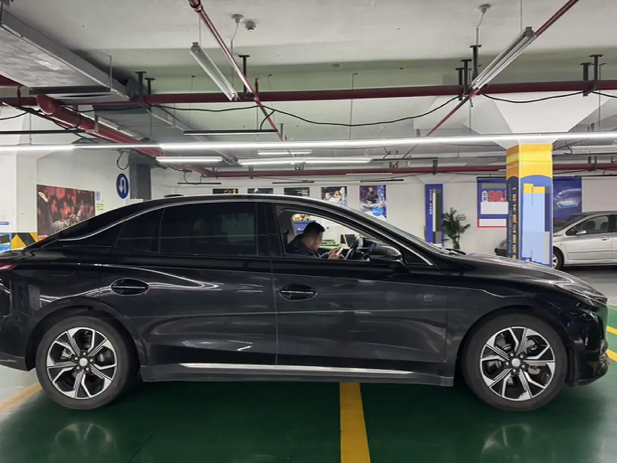 2023 HongQi E-QM5 BEV 54KWH,autocango,china used car exporter,china ev exporter,chinese used car exporter,chinese used ev exporter
