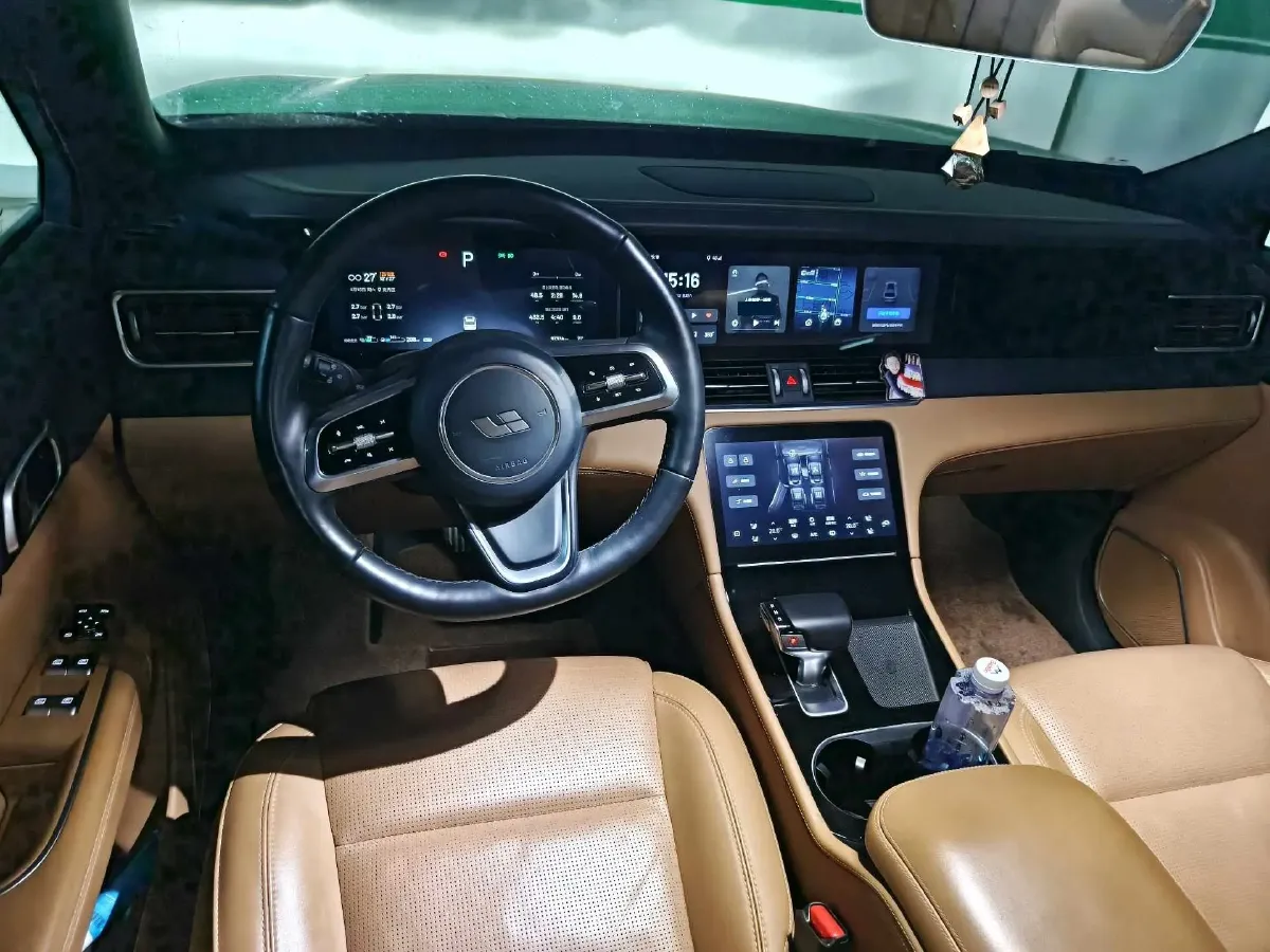 2021 Li ONE Range Extended 131HP REEV 40.5KWH,autocango,china used car exporter,china ev exporter,chinese used car exporter,chinese used ev exporter