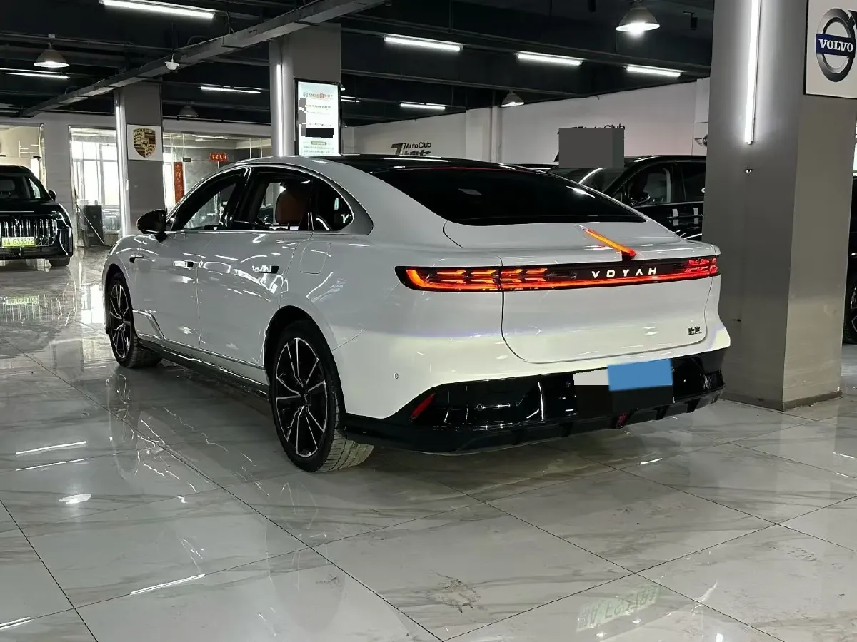 2024 Voyah ZhuiGuang 1.5T 136HP L4 PHEV 43KWH,autocango,china used car exporter,china ev exporter,chinese used car exporter,chinese used ev exporter