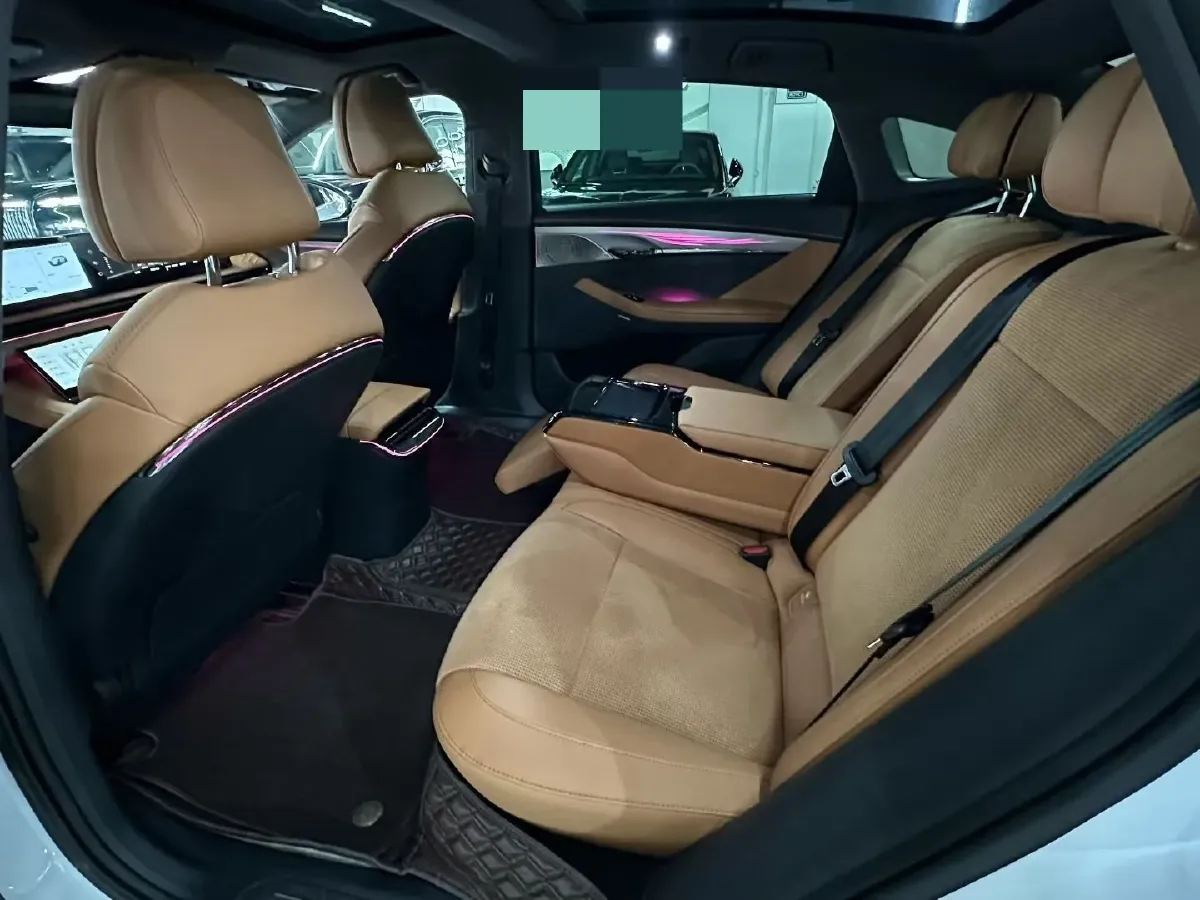 2024 Voyah ZhuiGuang 1.5T 136HP L4 PHEV 43KWH,autocango,china used car exporter,china ev exporter,chinese used car exporter,chinese used ev exporter