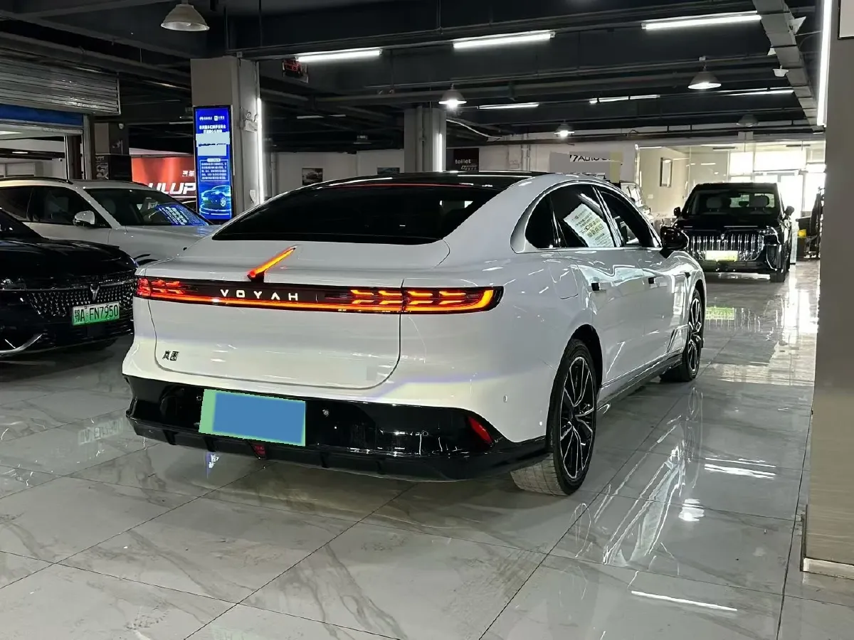 2024 Voyah ZhuiGuang 1.5T 136HP L4 PHEV 43KWH,autocango,china used car exporter,china ev exporter,chinese used car exporter,chinese used ev exporter