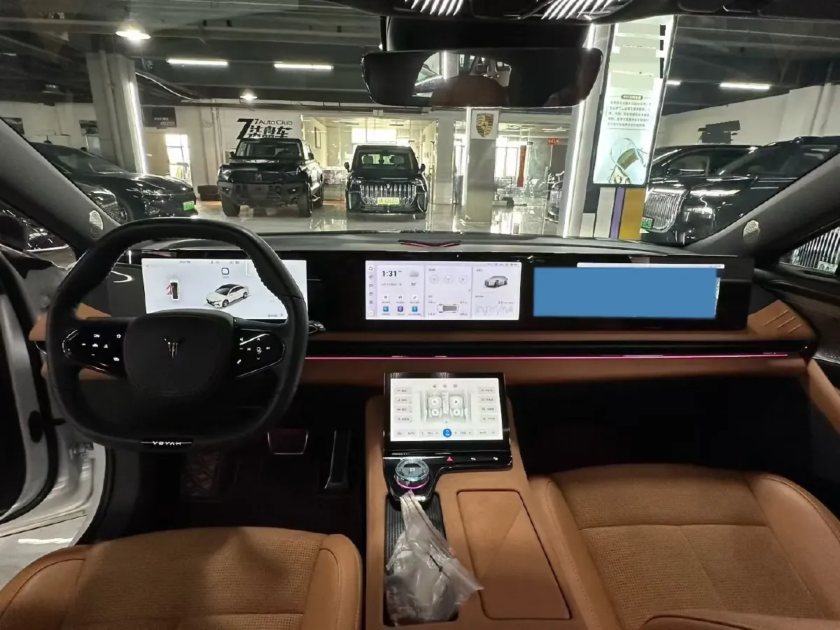 2024 Voyah ZhuiGuang 1.5T 136HP L4 PHEV 43KWH,autocango,china used car exporter,china ev exporter,chinese used car exporter,chinese used ev exporter