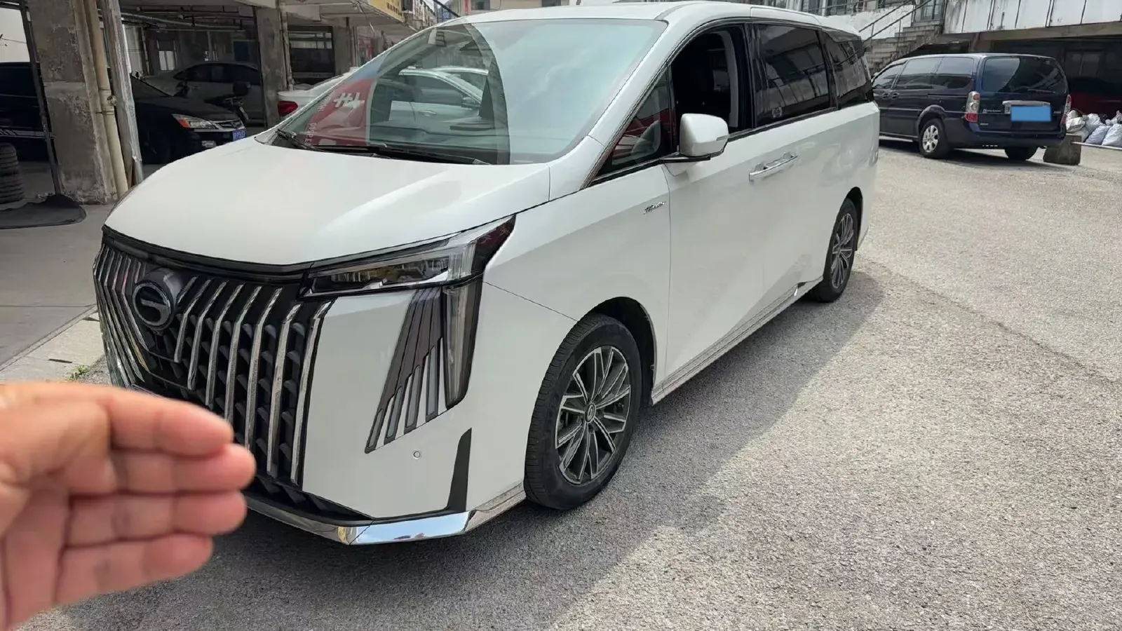 2023 GAC Trumpchi M8 2.0T 252HP L4 8AT,autocango,china used car exporter,china ev exporter,chinese used car exporter,chinese used ev exporter