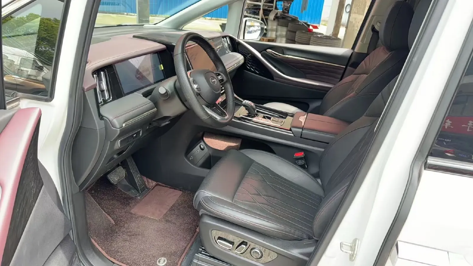 2023 GAC Trumpchi M8 2.0T 252HP L4 8AT,autocango,china used car exporter,china ev exporter,chinese used car exporter,chinese used ev exporter