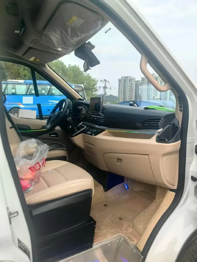 2024 MAXUS XinTu V90 2.0T 150HP L4 6MT,autocango,china used car exporter,china ev exporter,chinese used car exporter,chinese used ev exporter