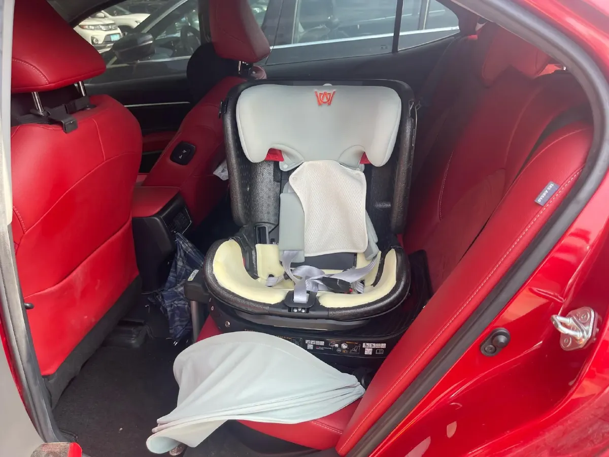 2021 Toyota Camry 2.5L 178HP L4 E-CVT Hybrid,autocango,china used car exporter,china ev exporter,chinese used car exporter,chinese used ev exporter