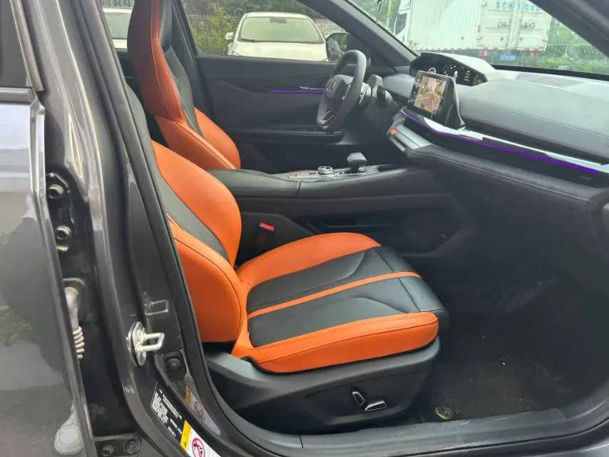 2024 ChangAn UNI-V 1.5T 188HP L4 7DCT,autocango,china used car exporter,china ev exporter,chinese used car exporter,chinese used ev exporter